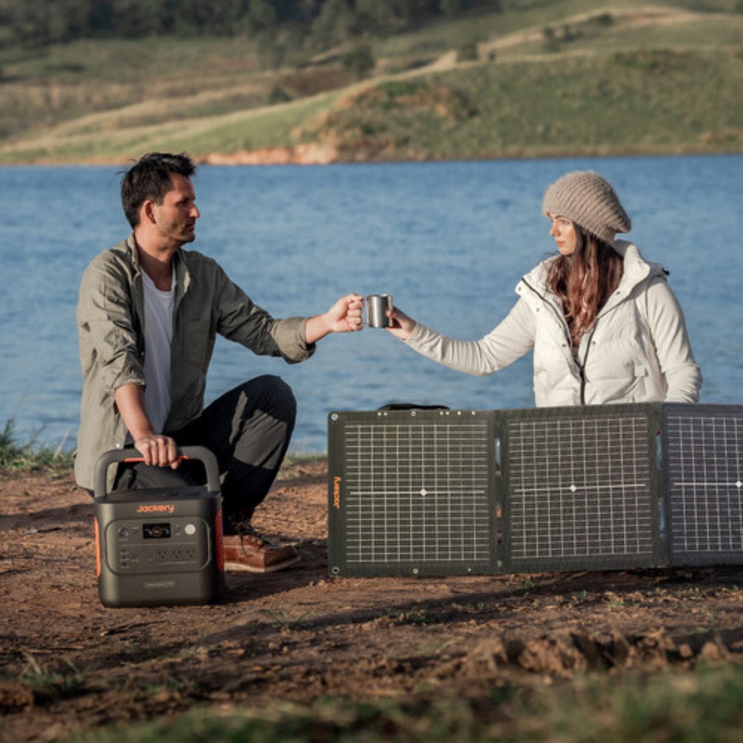 Jackery Explorer 2000 v2 Portable Power Station