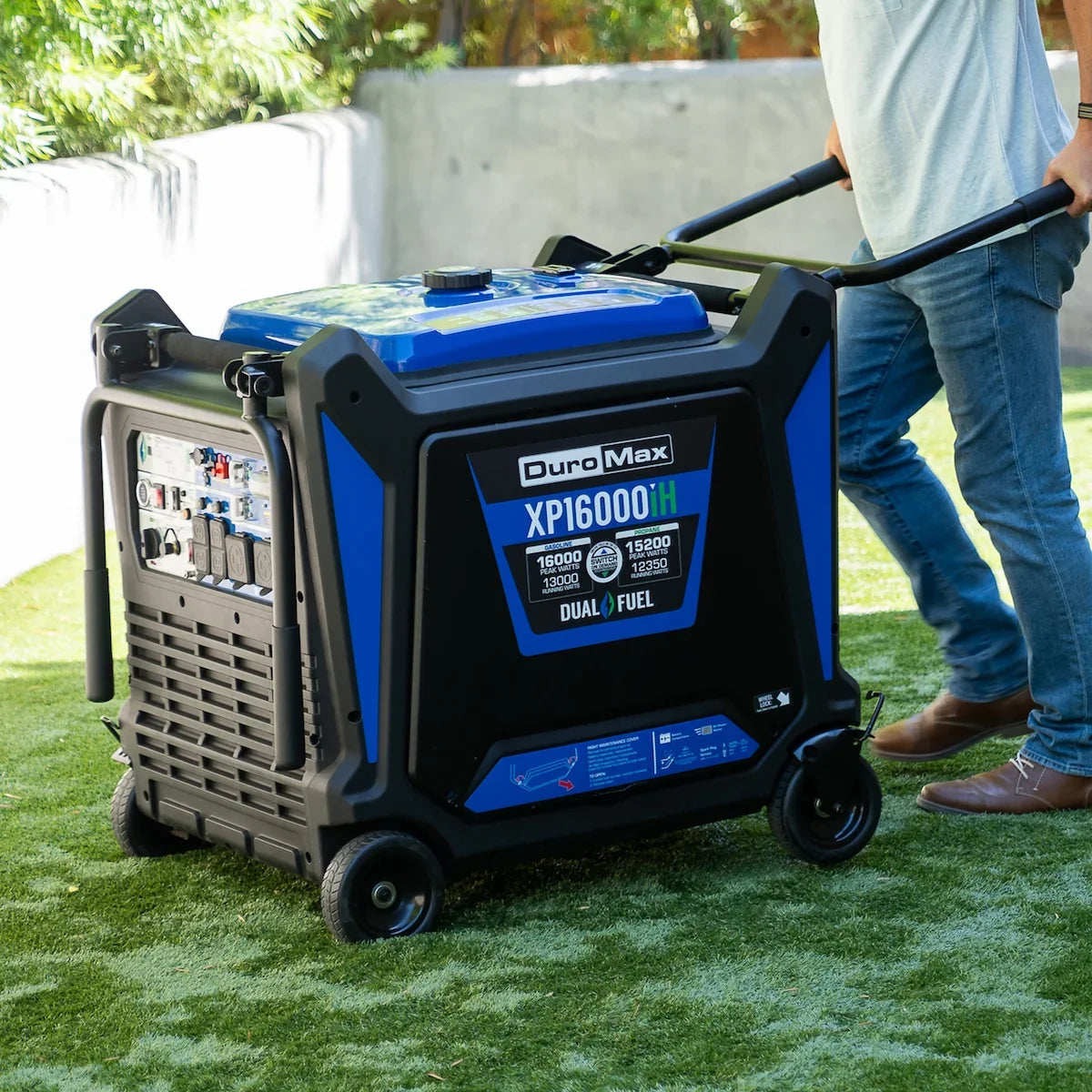 DuroMax 16,000 Watt V-Twin Dual Fuel Portable Digital Inverter Generator